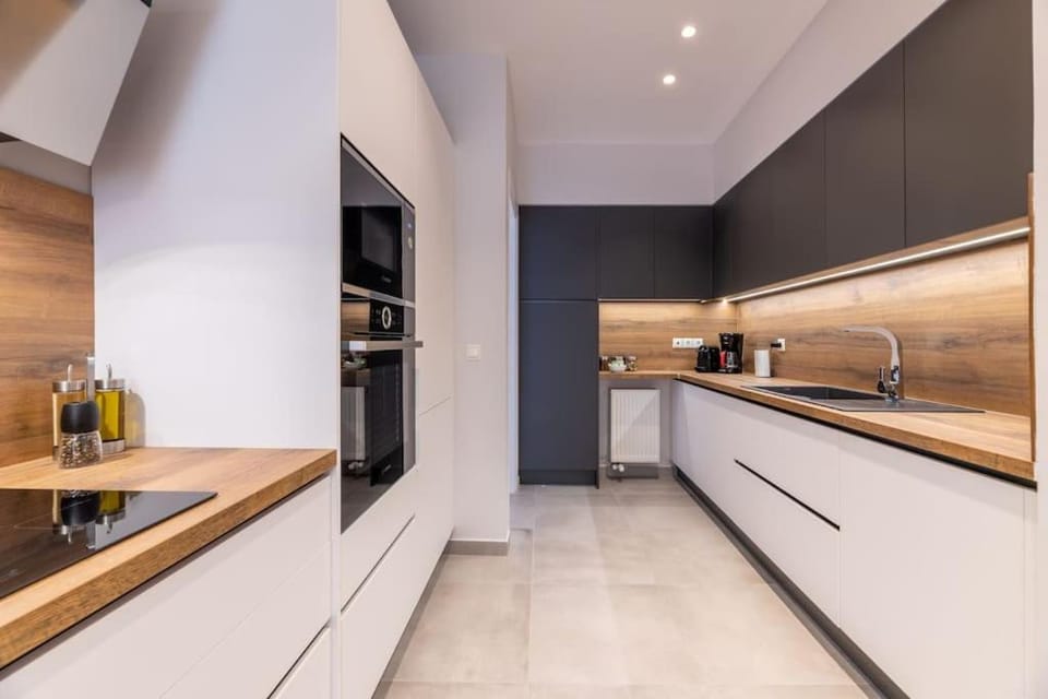 Kitchen or kitchenette, dishwasher, pet friendly, stove