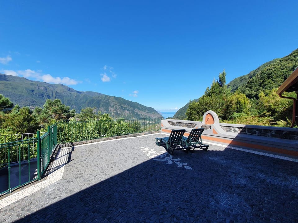 Mountain-Ocean-View Madeira Apartment in Madeira District