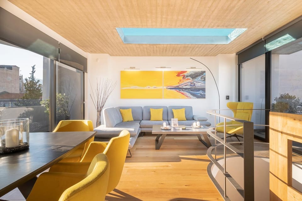 Living room, Seating area