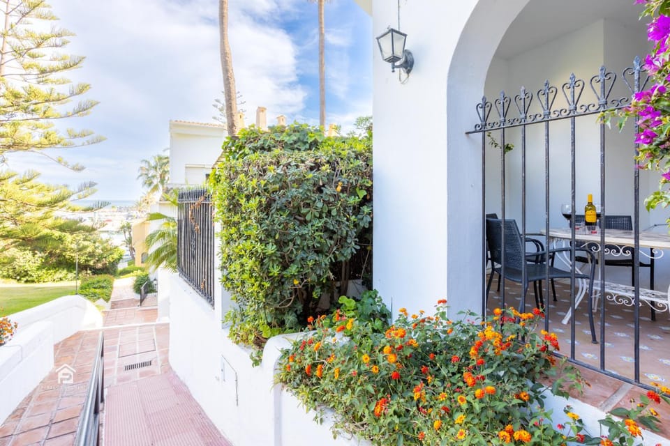 Balcony/Terrace, Dining area