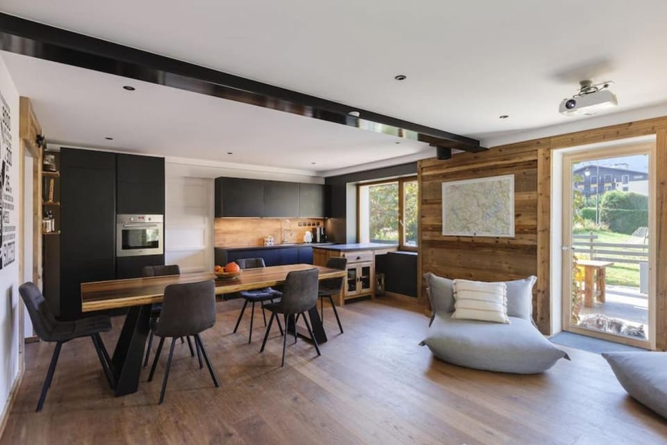 Chalet Benoit - Modern Chalet 8 Pax Free Parking Mountain View - By Cozee Rentals Chalet in Les Houches