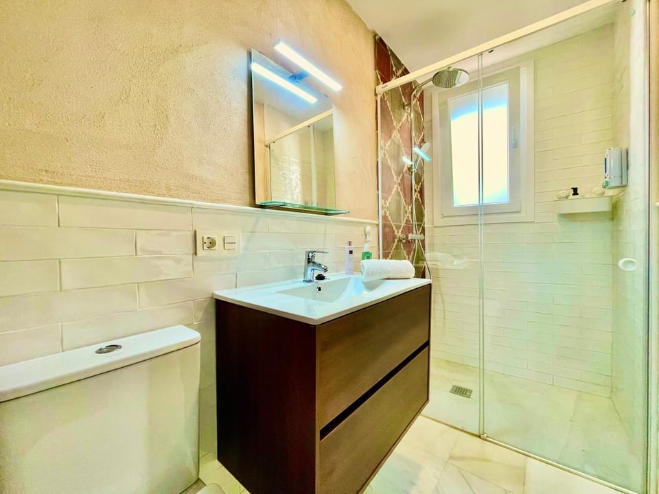 Shower, Bathroom