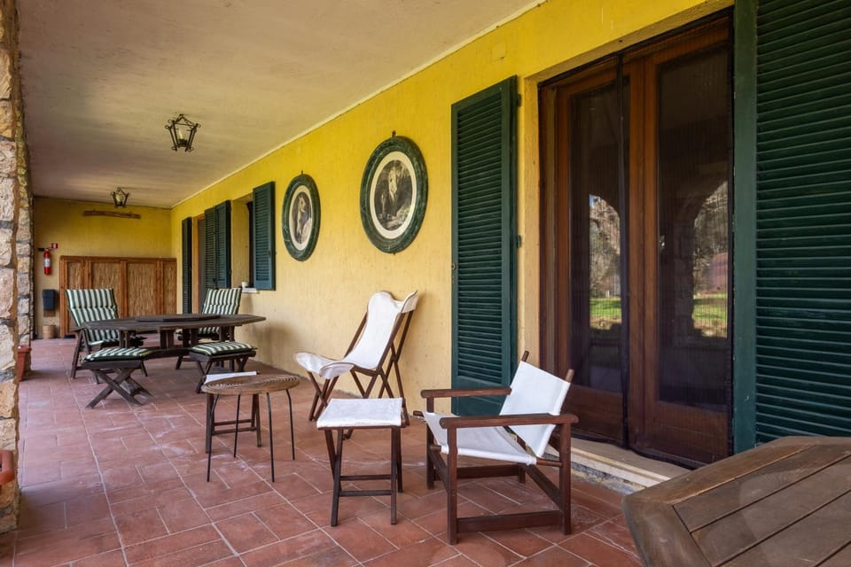 Property building, Living room
