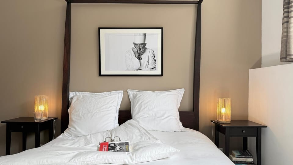 Bed, Decorative detail