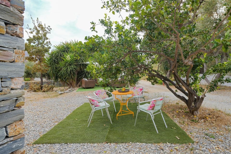 Natural landscape, Seating area