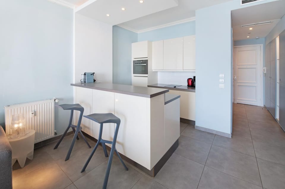 Kitchen or kitchenette, pet friendly, stove