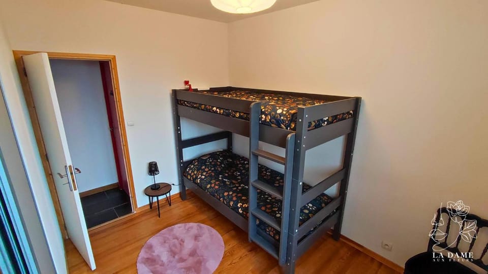 bunk bed
