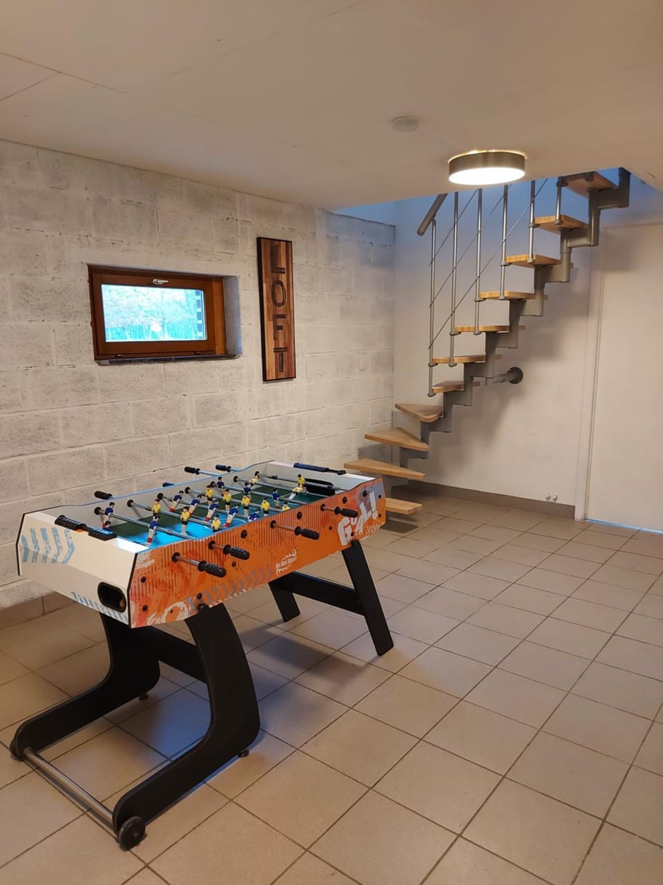 Game Room, Game Room