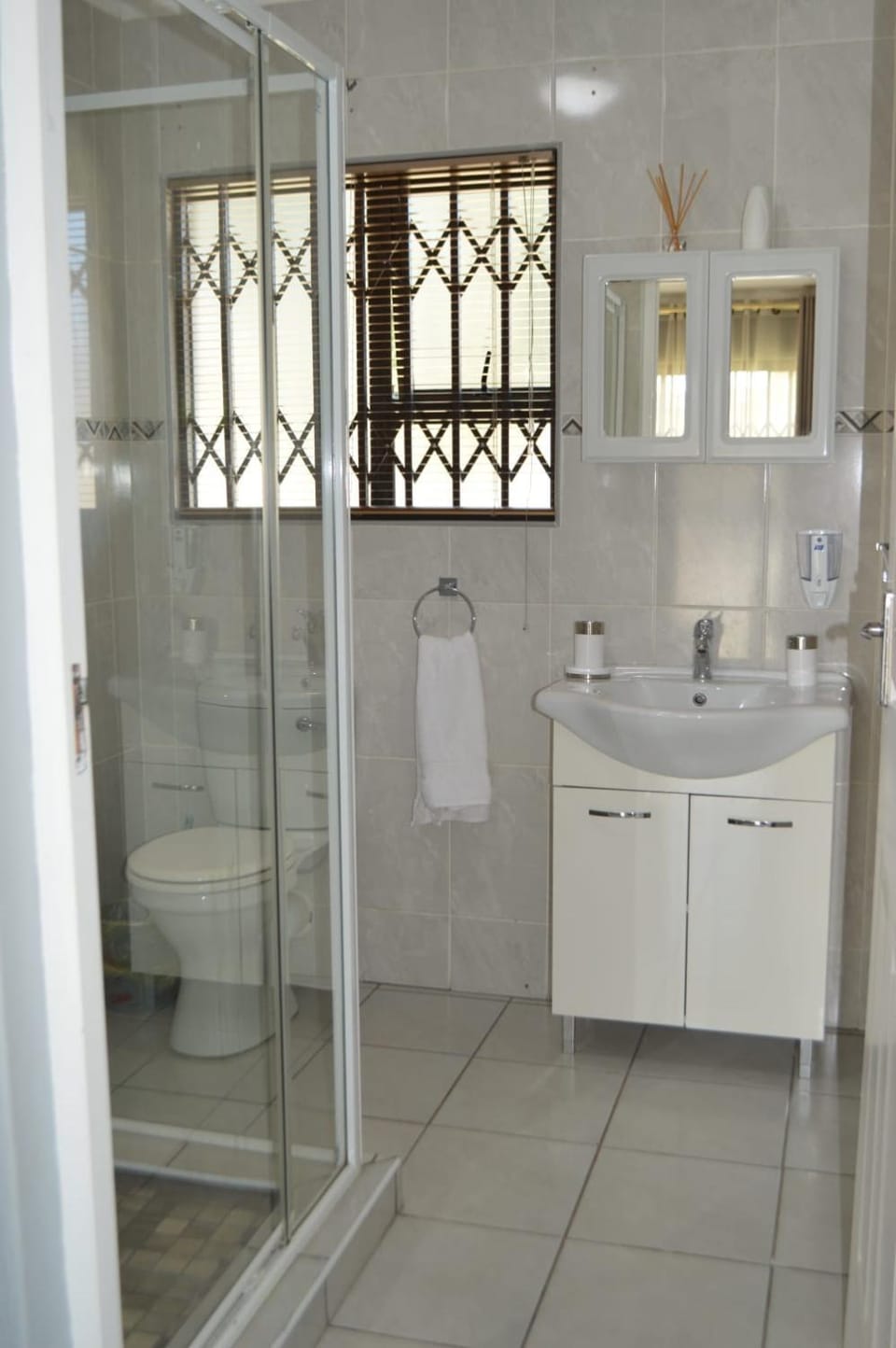 Sindy's Chalets Bed and Breakfast in Margate