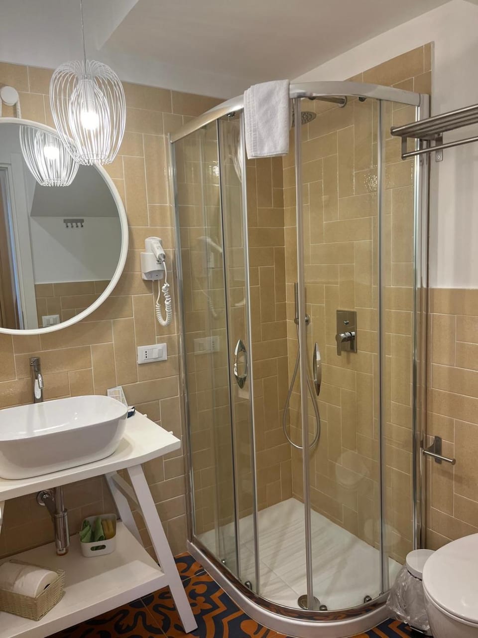 Shower, Toilet, Bathroom