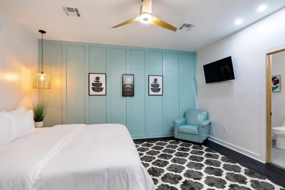 Venus Rooftop Villa Villa in Warehouse District