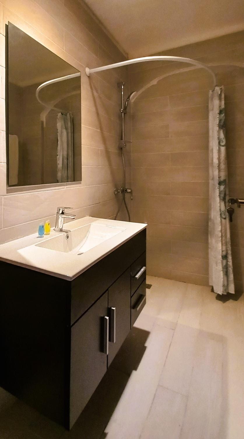 Shower, Bathroom
