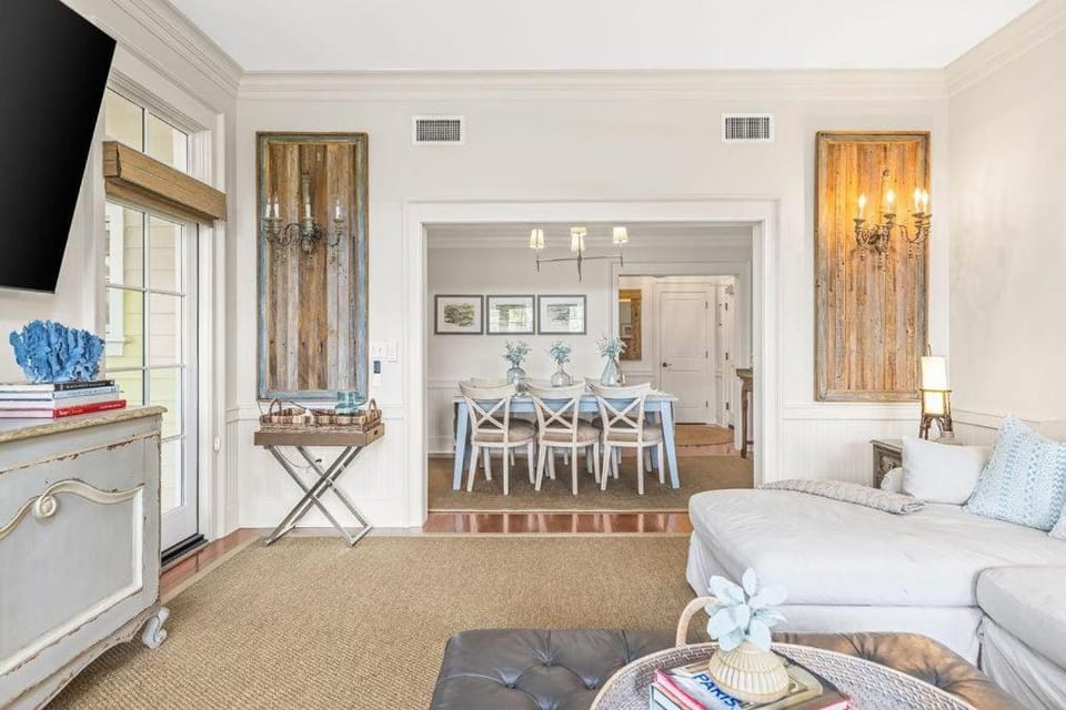 Ave 30A in Watercolor House in Seaside