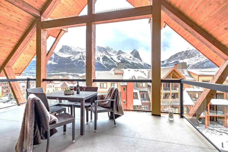 Natural landscape, Balcony/Terrace, Mountain view