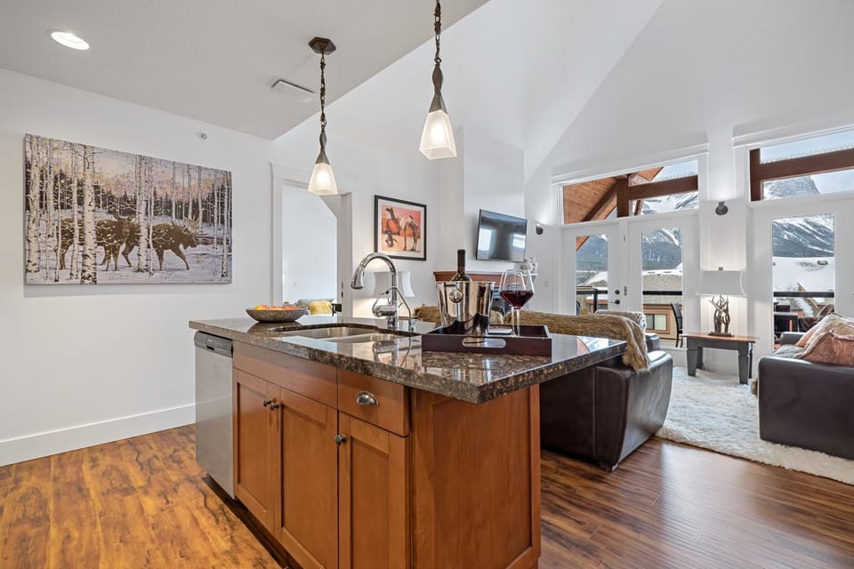 Kitchen or kitchenette, dishwasher, kitchen, kitchen