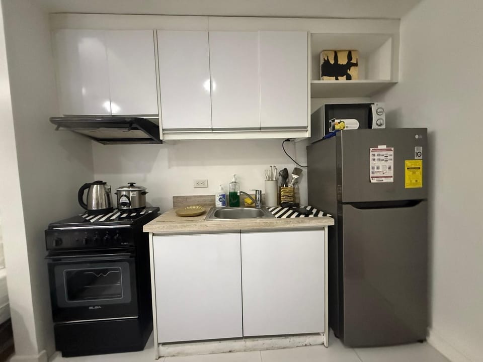 Family KL Greenbelt Makati Apartment in Pasay