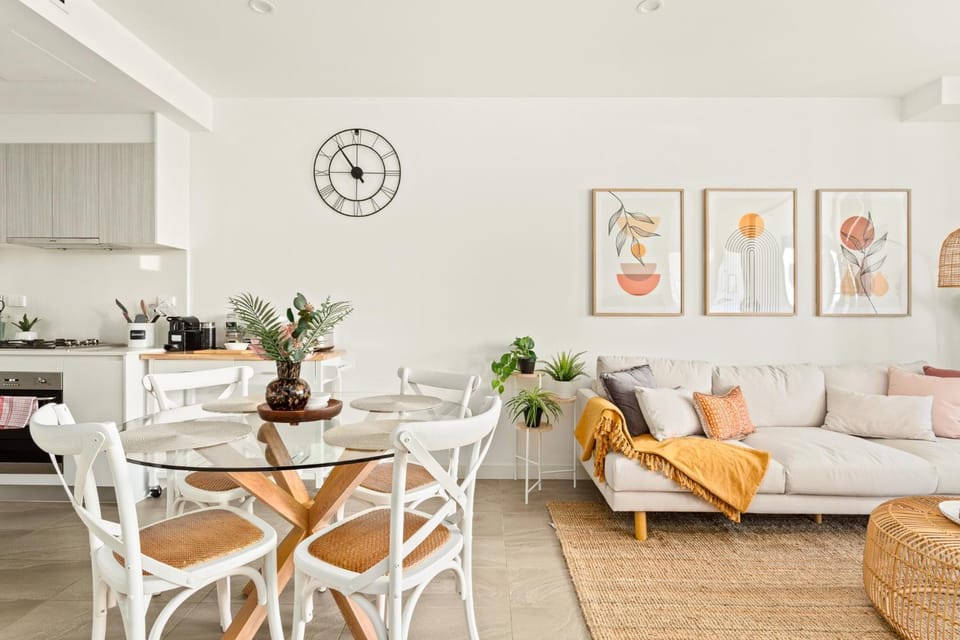 Coastal 2-Bed Apartment near Beach Apartment in Sydney