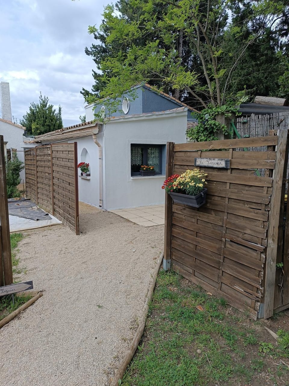 Property building, Garden view