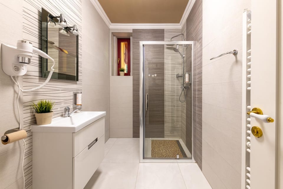 Shower, Bathroom