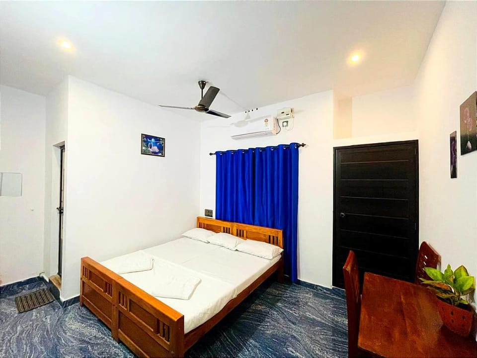 Bed, Bedroom, air conditioner