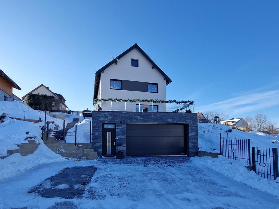 Property building, Day, Winter