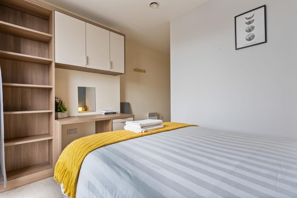 Bed, Bedroom, wardrobe