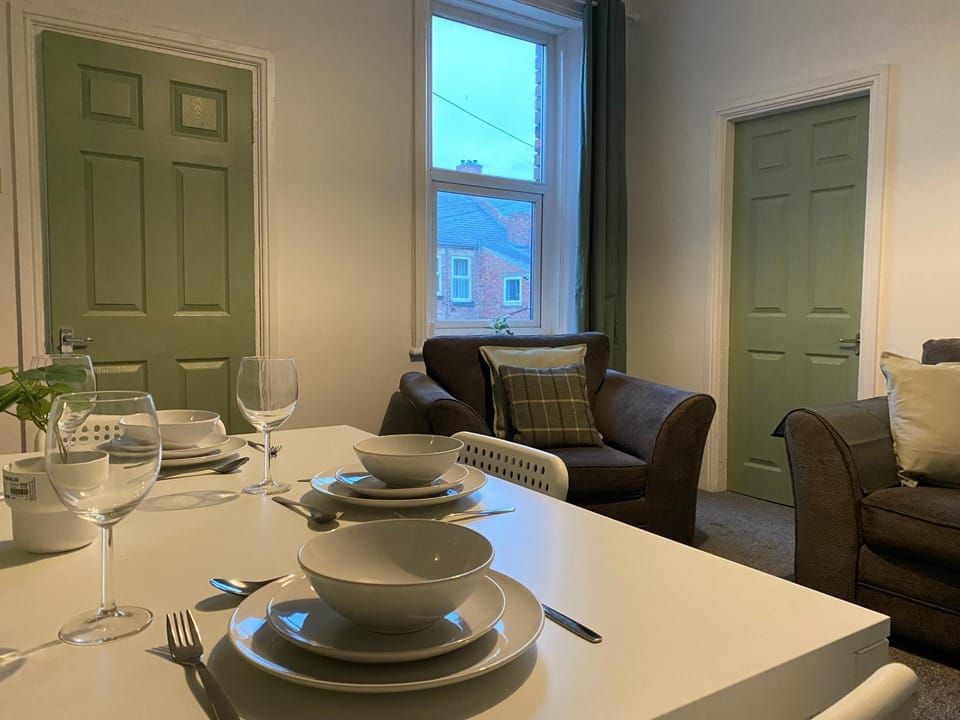 Living room, Seating area, Dining area