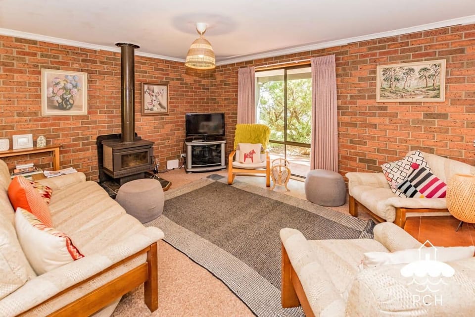 Wattle Haven Stay 3 Pay 2 Winter Special House in Sandy Point