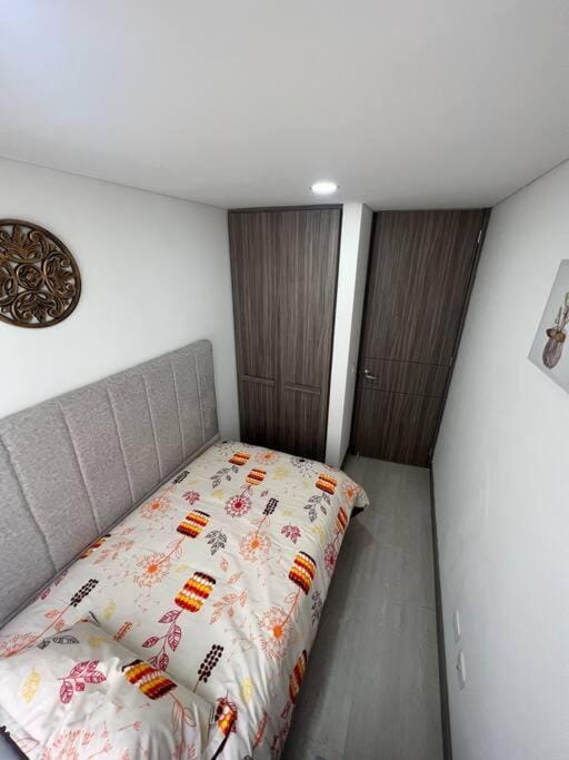 Apartamento amoblado Avanzzare T1 - 204 Apartment in Bogota