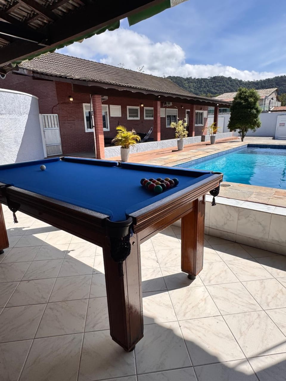 Day, Billiard, Swimming pool