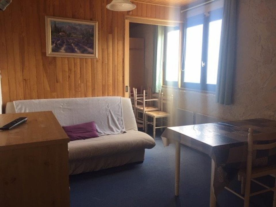 Arette: Grand studio 6 pers. proche pistes, parking, lave-vaisselle - FR-1-602-108 Apartment in Navarre