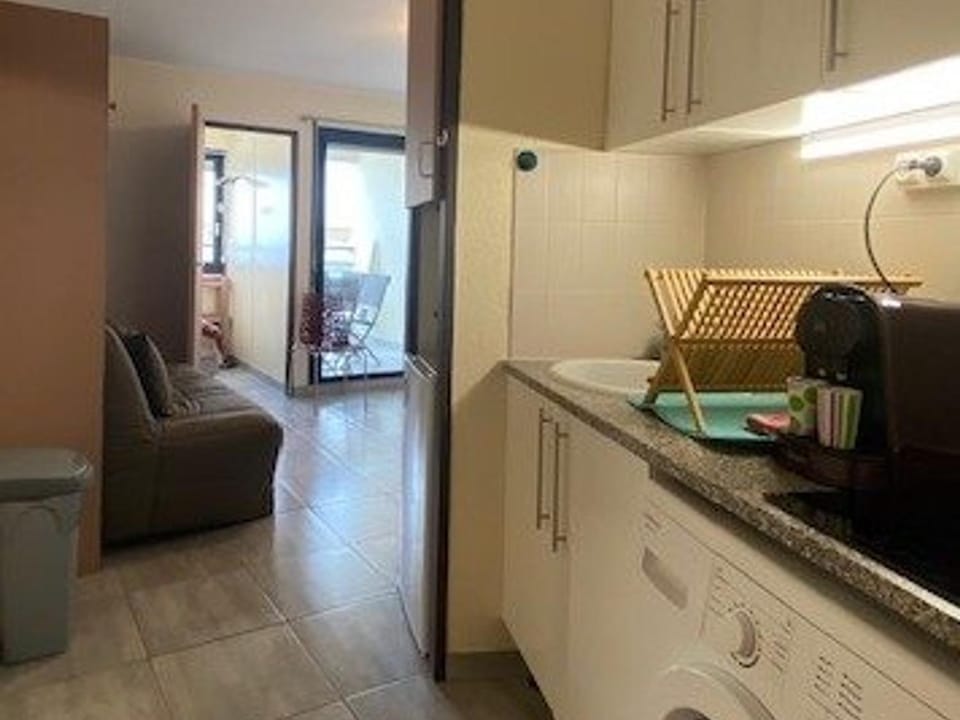 Charmant T2 en bord de mer pour 4 pers, terrasse avec vue - FR-1-696-15 Apartment in Canet-en-Roussillon