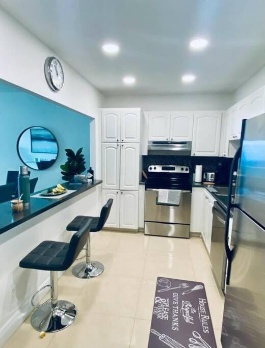 Ocean Reserve Piso 9 - STR 2412 Apartment in Sunny Isles Beach