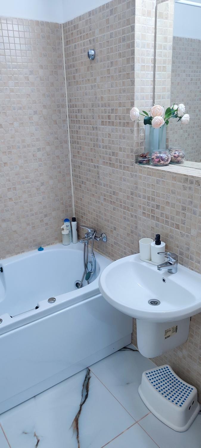 Shower, Toilet, Bathroom, Bath