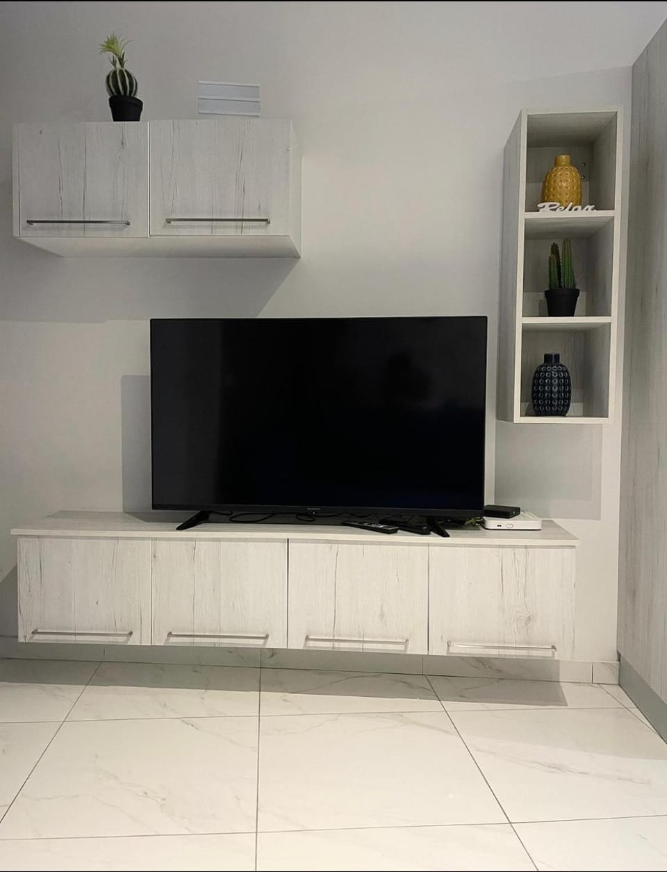 TV and multimedia, Evening entertainment