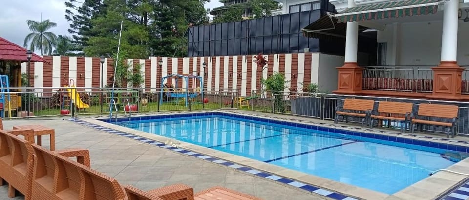 Villa London Puncak Villa in Cisarua