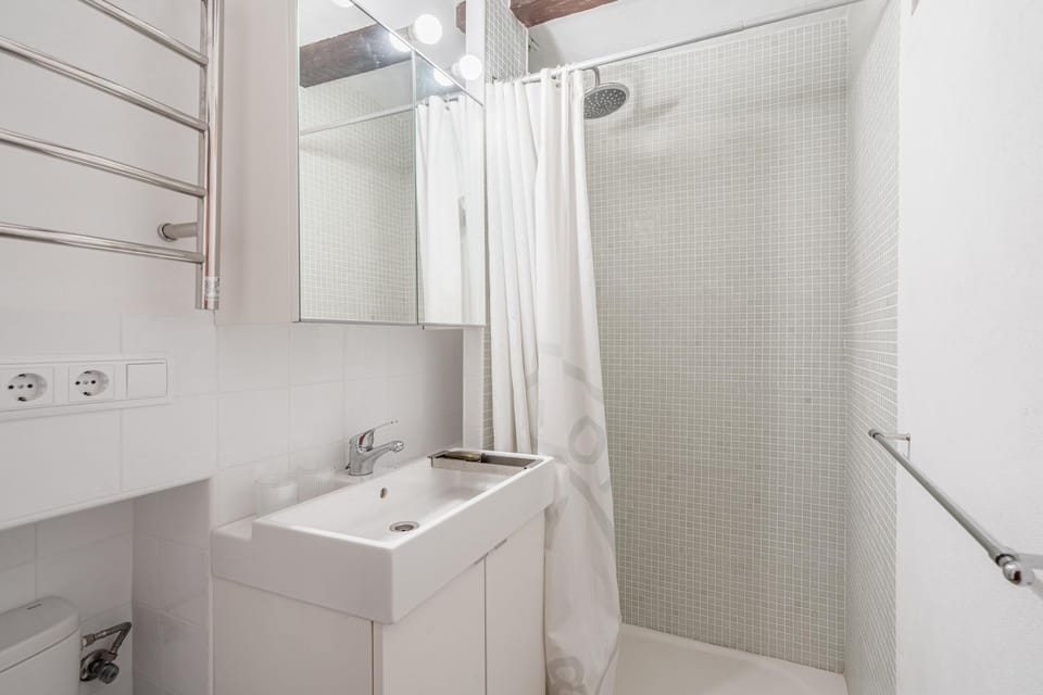 Bathroom, Living room