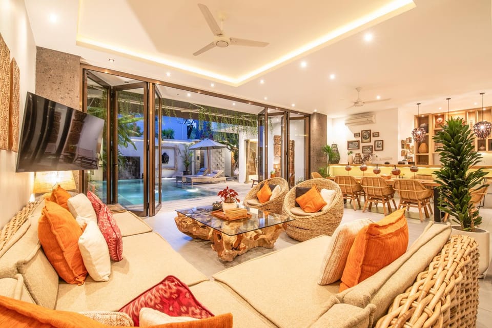 Incredible 4BR Villa 5 mins walk to the beach Villa in North Kuta
