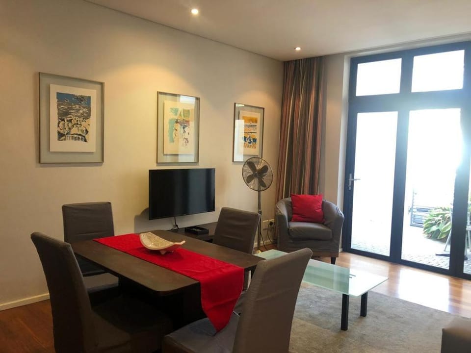 Communal lounge/ TV room, TV and multimedia, Living room