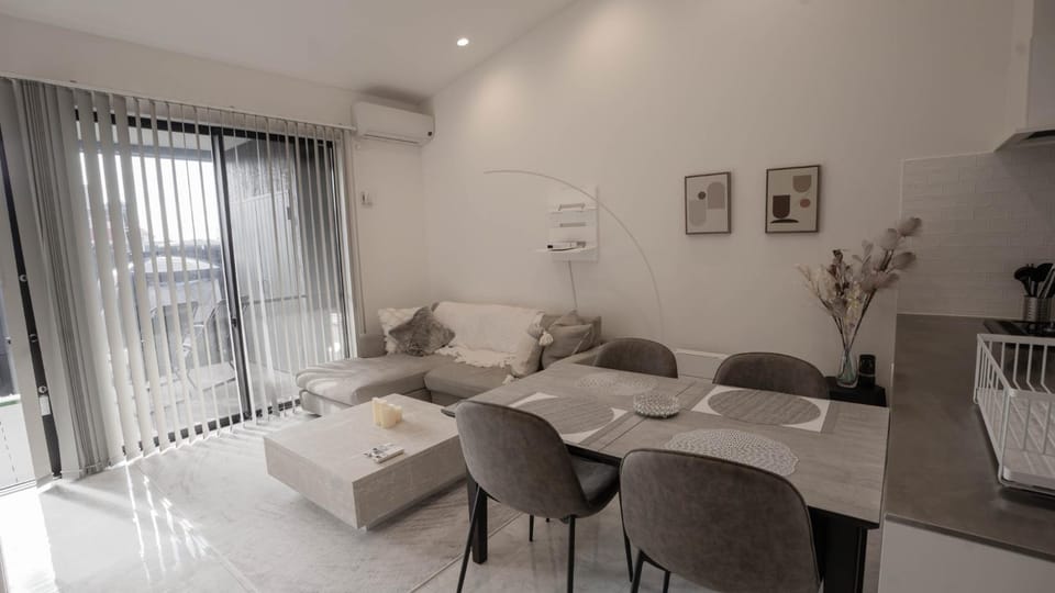 N vacation stay サウナBBQ付き一棟貸ヴィラ2名2万から ペット可 100インチ超え大画面シアター Villa in Chiba Prefecture