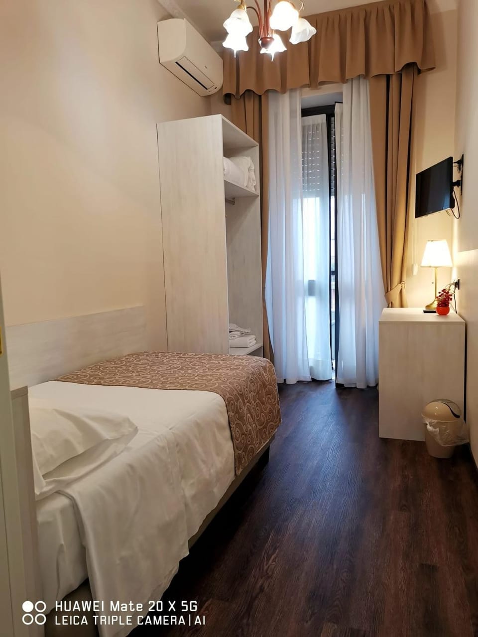 Guesthouse Central Station Group - Via Sammartini 15 Bed and Breakfast in Milan