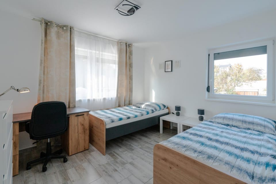 Bed, Photo of the whole room