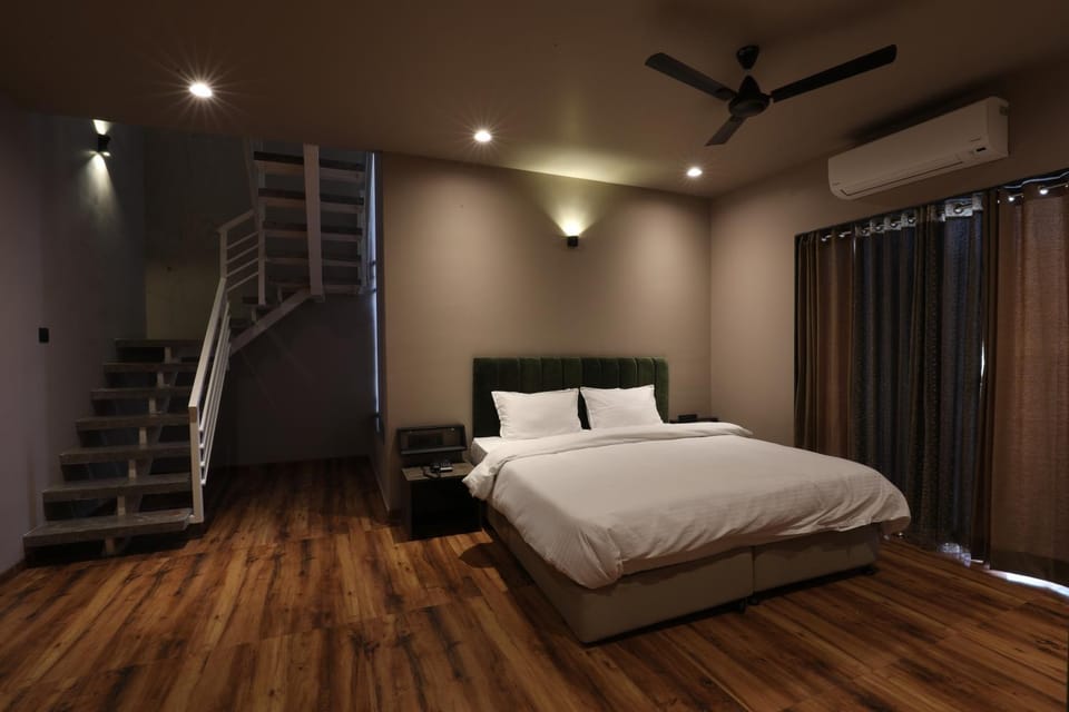 Isola Luxury Farm Suites Farm Stay in Maharashtra