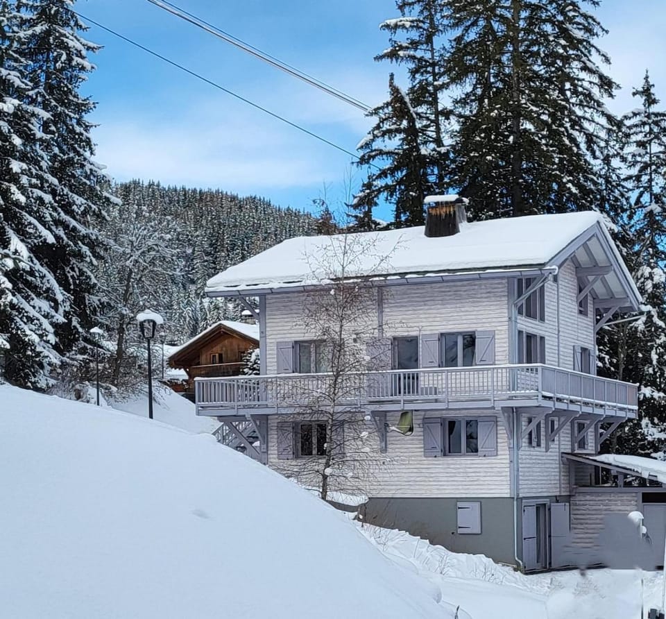 Chalet Courchevel La Tania - 14 personnes - 7 chambres 7 salles de bains - 40 m des pistes Chalet in Les Allues