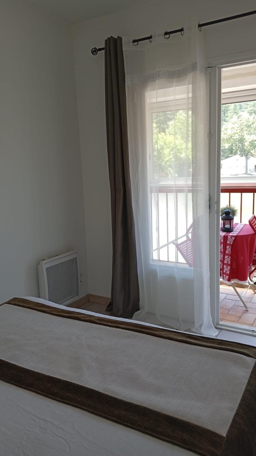 Logement tout confort Vernet les Bains à côté des thermes Apartment in Vernet-les-Bains