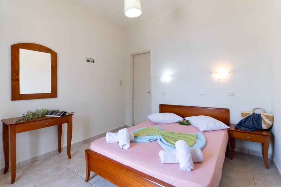 Property building, Living room, Bedroom