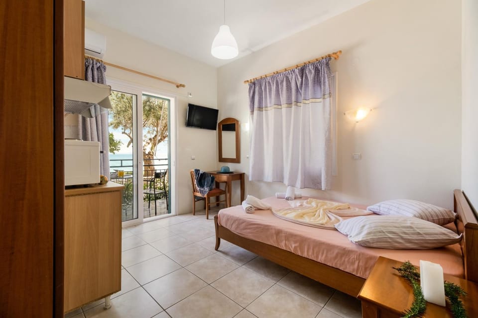 Property building, Living room, Bedroom