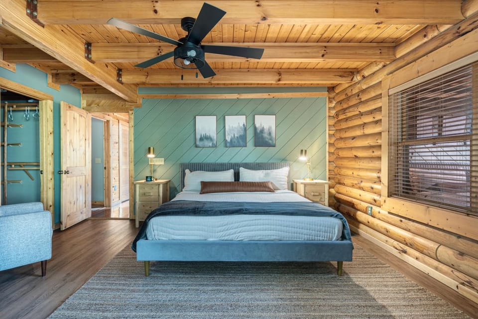 Bedroom, air conditioner
