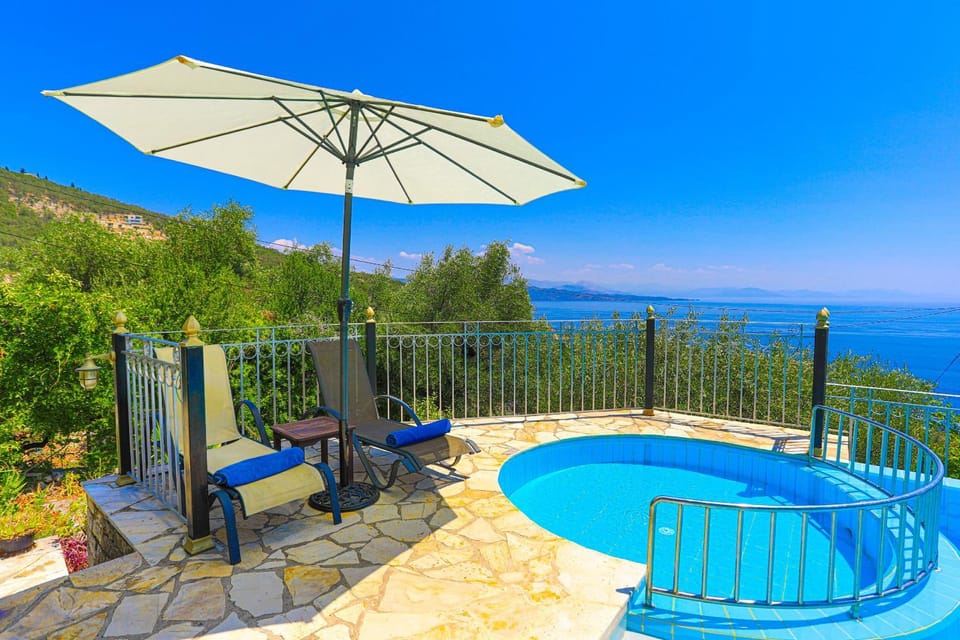 Swimming pool, sunbed