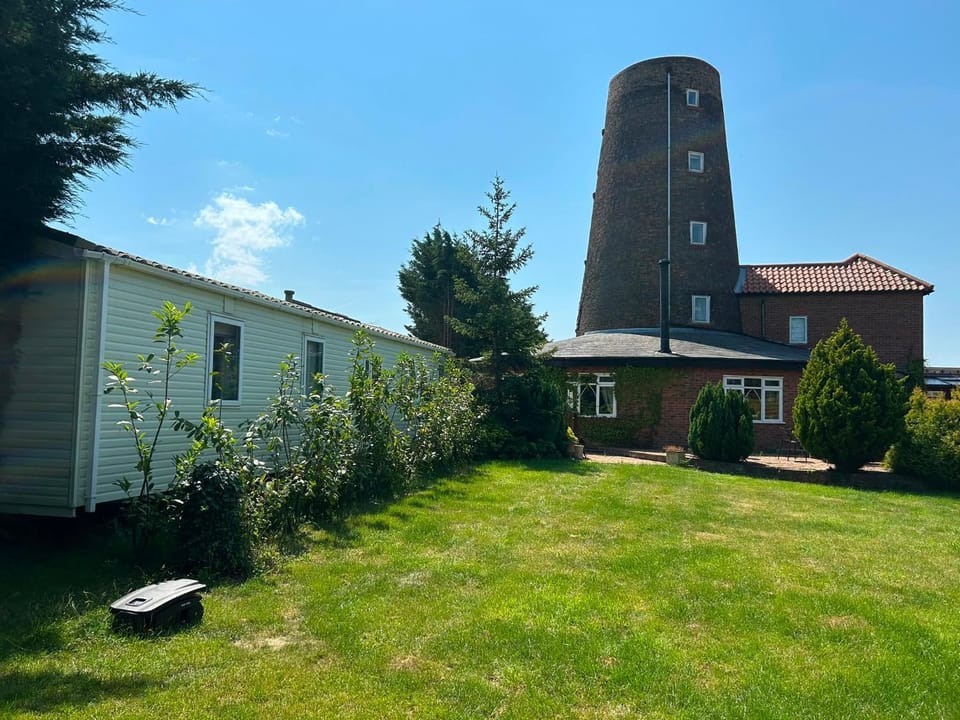 Property building, Garden